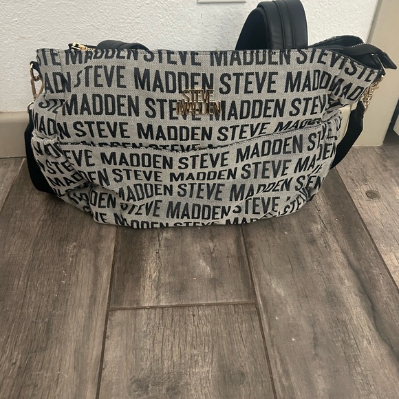Steve Madden Logo Diaper Bag Tote w/ Changing Mat - EUC - Picture 6 of 11